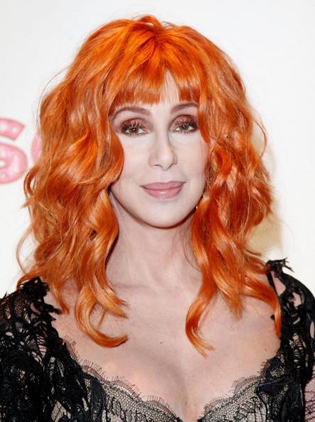 Шер сделала подтяжку лица пластырем