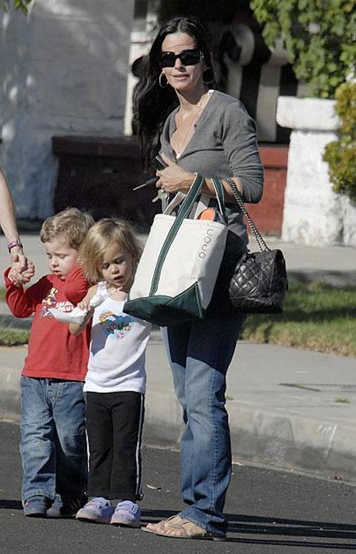 Свежая поросль пробилась на голливудских холмах