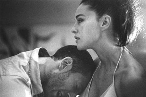 Самые громкие и скандальные истории измен знаменитостей