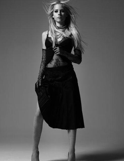 Рок-звезда Эврил Лавин снялась для  журнала «Жизнь и стиль»