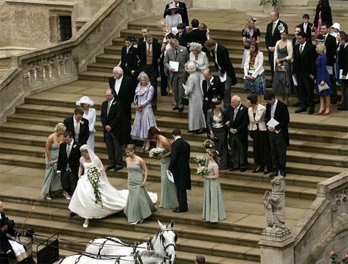 Внук британской королевы женился на канадке