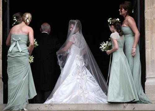 Внук британской королевы женился на канадке