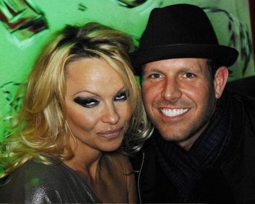 Звезды ушли в загул