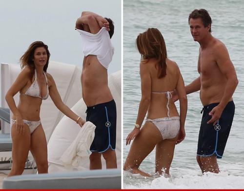 Звезды за 50, которым не стыдно появиться на пляже