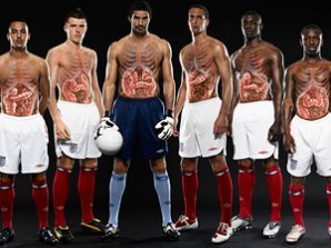 Английские футболисты показали свои внутренности