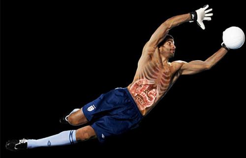 Английские футболисты показали свои внутренности