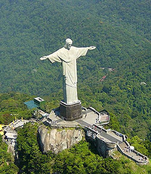 Самые большие статуи в мире