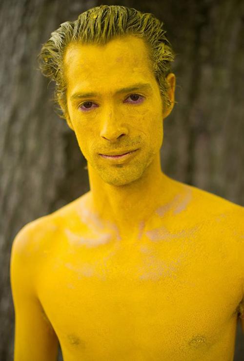 Спенсер Туник раздел и раскрасил любителей альтернативной музыки