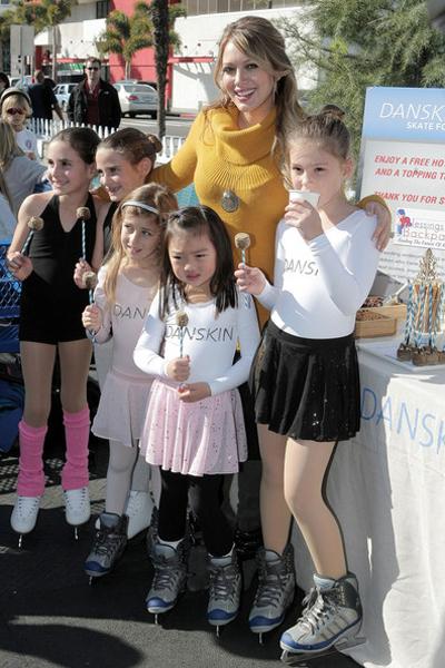 Топ-20 звездных красавиц-коротышек