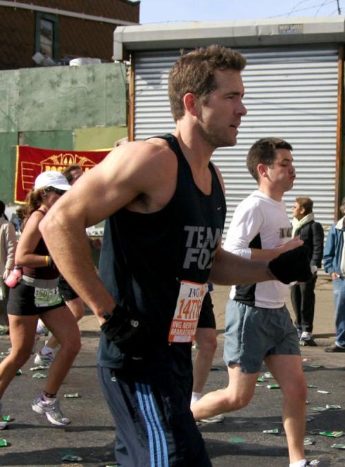 Знаменитости, превратившиеся из толстяков в мачо