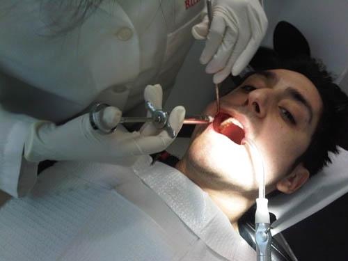 Звезды на приеме у стоматолога