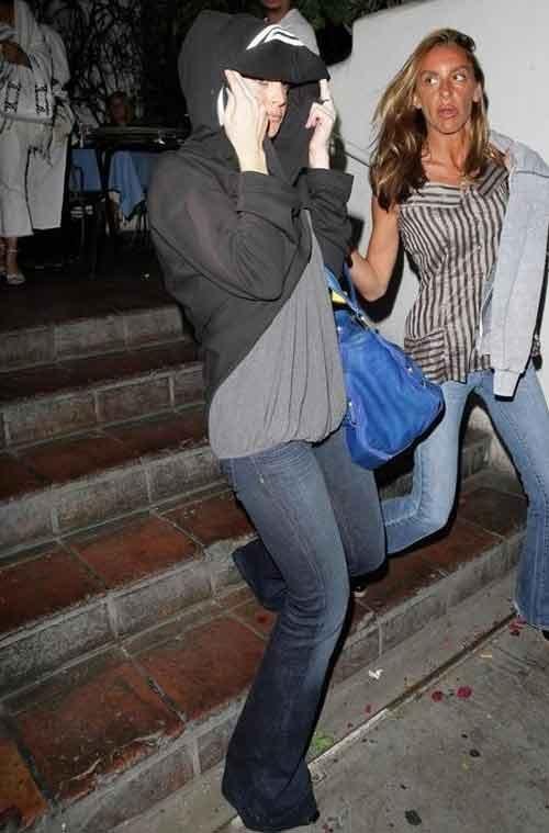 Арест Линдсей Лохан. Она заявляет, что невиновна