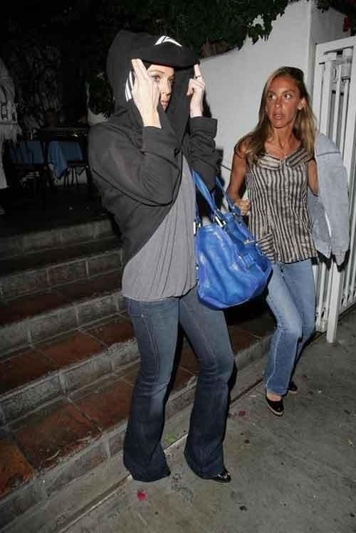 Арест Линдсей Лохан. Она заявляет, что невиновна