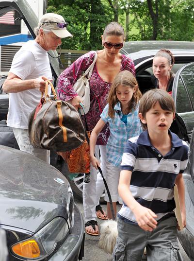 Майкл Дуглас, победивший рак, показался на публике