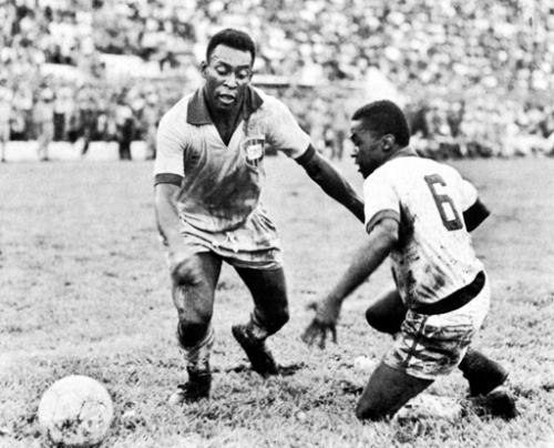 Футболисты, забившие гол в финале Чемпионатов мира