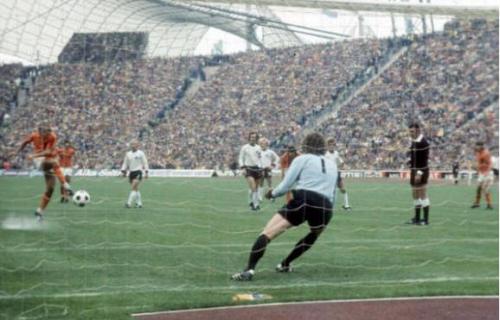 Футболисты, забившие гол в финале Чемпионатов мира