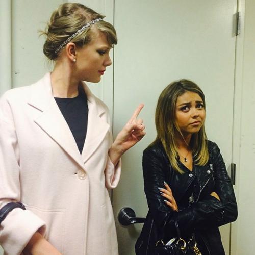 Съедобная нога и селфи бровей: что публикуют звезды в Instagram