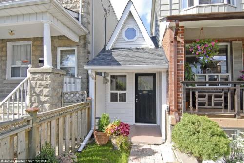 В Канаде продается самый маленький дом в мире