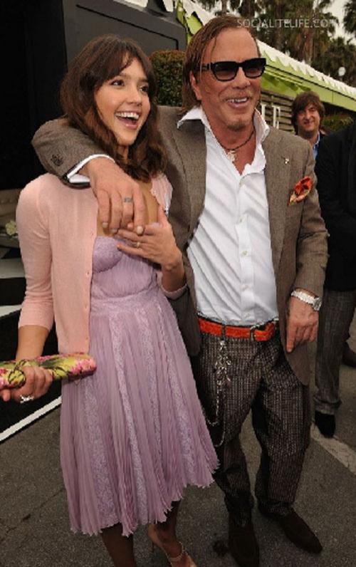 Микки Рурк и Джессика Альба: а может это любовь?