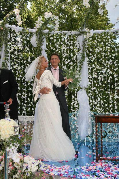 Звездные свадьбы: фотографии из домашнего архива