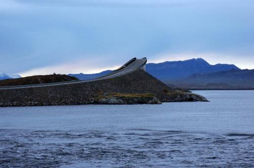 10 стран с высокой продолжительностью жизни