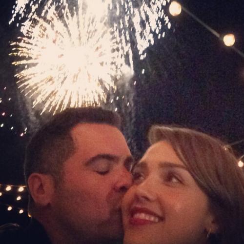 Звездные пары, любители постить совместные фото в Instagram