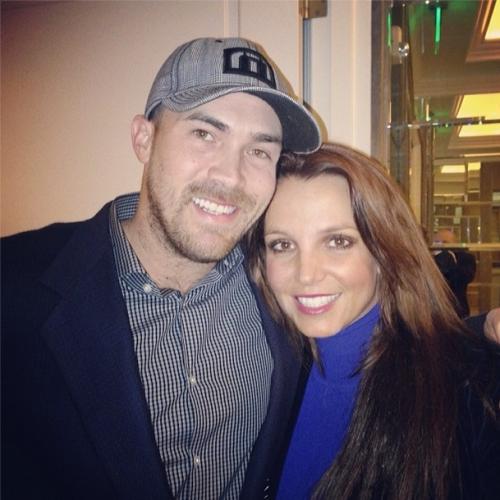 Звездные пары, любители постить совместные фото в Instagram