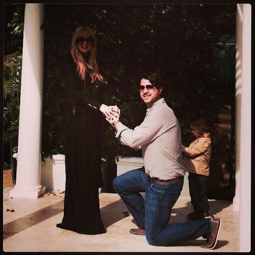 Звездные пары, любители постить совместные фото в Instagram