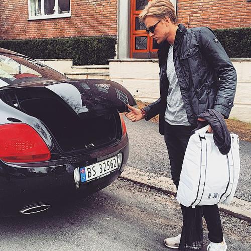 Самые знаменитые миллионеры, "прогнувшие" Инстаграм