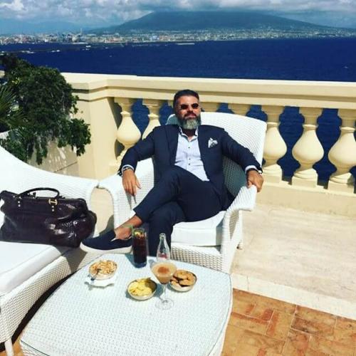 Самые знаменитые миллионеры, "прогнувшие" Инстаграм