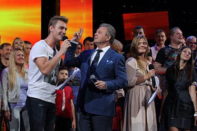 Шоу поющих семей «Наш выход!» готовится к эфиру