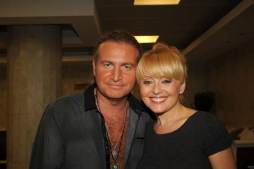 «Стерпится – слюбится»: звезды, которые простили измену