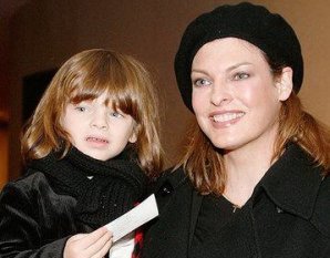 Звездные пары, в которых мужчины отказались принять отцовство