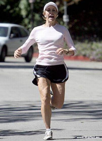 Кому из звезд лучше не показываться на пляже