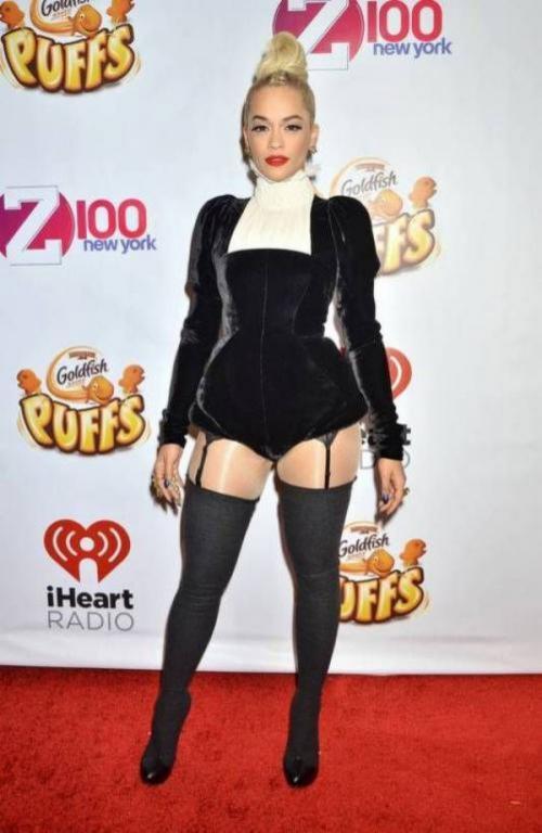 Самые неуместные наряды звезд на официальных приемах и красных дорожках