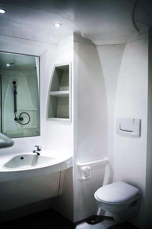 Самолёт –отель  начал принимать постояльцев