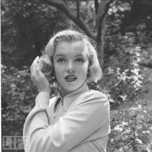 Опубликованы неизвестные снимки Мэрилин Монро