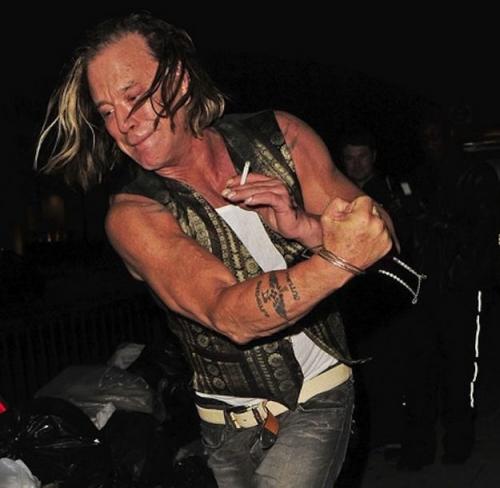 Звезды, которые не раз попадали пьяными в объектив камер