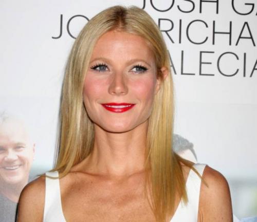 Джулия Робертс стала самой красивой женщиной года по версии журнала People