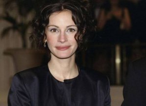 Джулия Робертс стала самой красивой женщиной года по версии журнала People