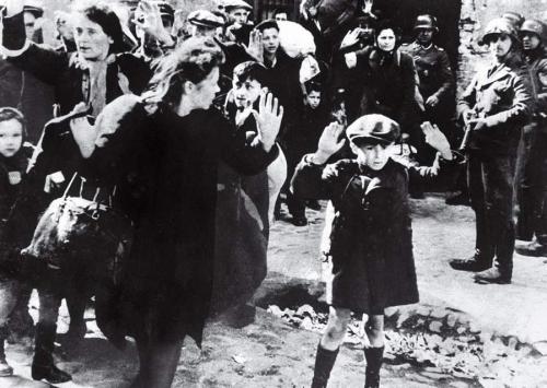 40 фотоснимков, которые перевернули мир