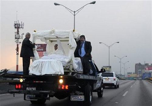 Самый толстый человек в мире женился