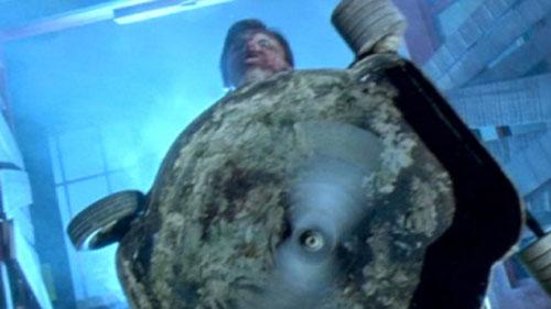 Cамые страшные и нелепые орудия убийства в кино