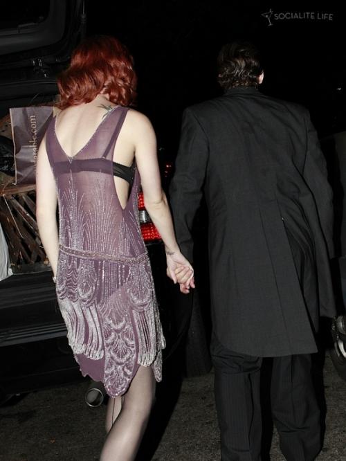 Эштон Катчер сделал из жены панка