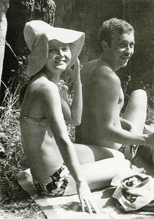 Знаменитости в кругу семьи. Фото из домашних архивов