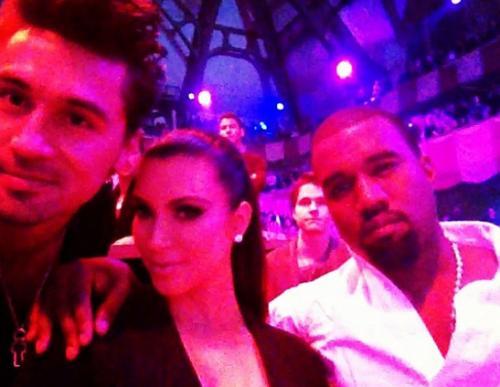 Российские знаменитости фотографируются с мировыми звездами