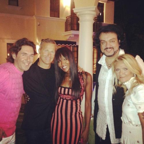 Российские знаменитости фотографируются с мировыми звездами