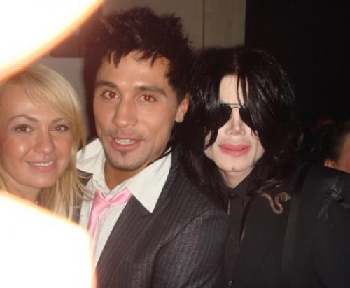 Российские знаменитости фотографируются с мировыми звездами