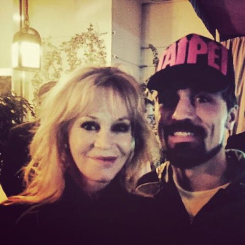 Российские знаменитости фотографируются с мировыми звездами