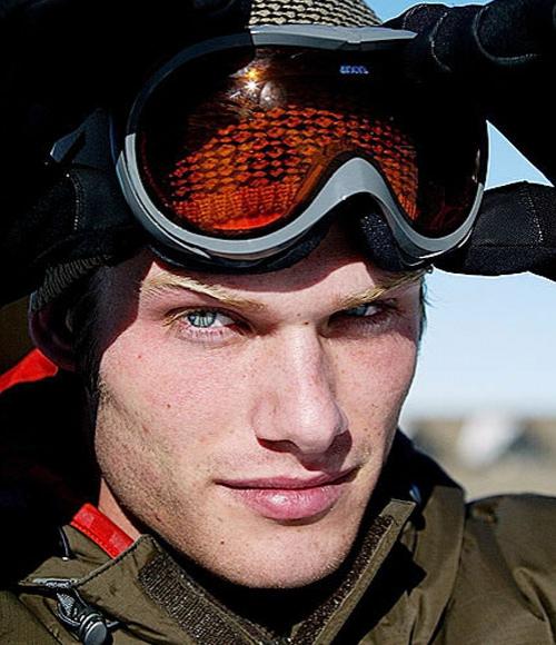 Топ-50 самых красивых мужчин мира